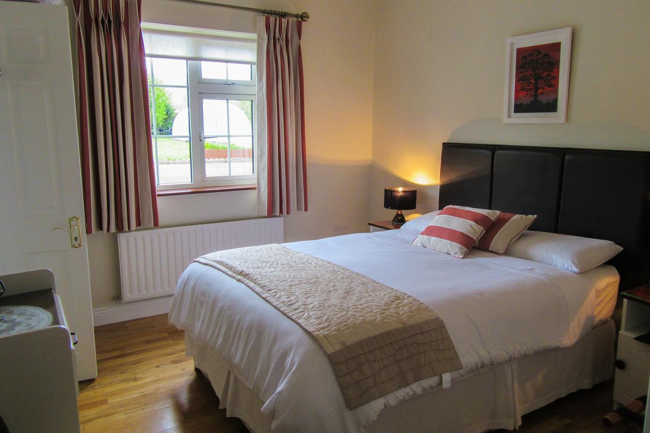 Doonshean View Bed And Breakfast Dingle Exterior photo